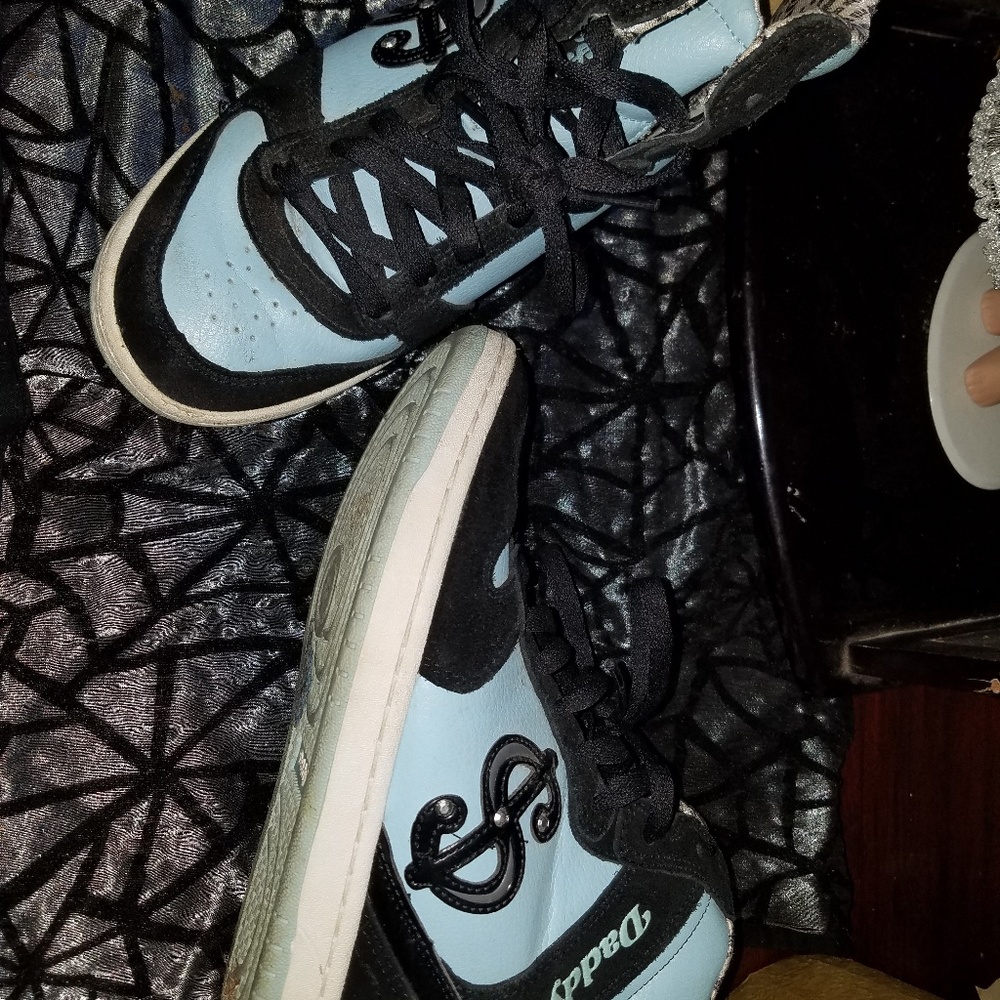 Wedge sneakers